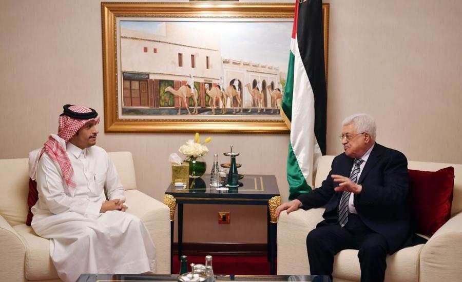 عباس ووزير الخارجية القطري 
