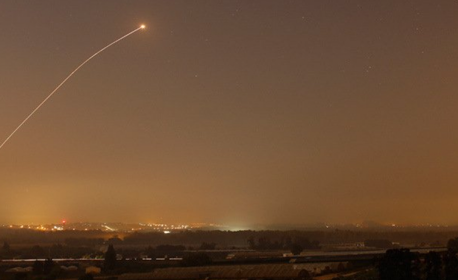 اطلاق صواريخ على تل أبيب 