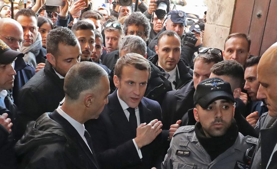 فرنسا وماكرون وطر عناصر الشرطة الاسرائيلية من داخل كنيسة 