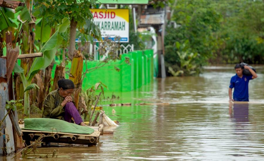 فيضانات في اندونيسيا 