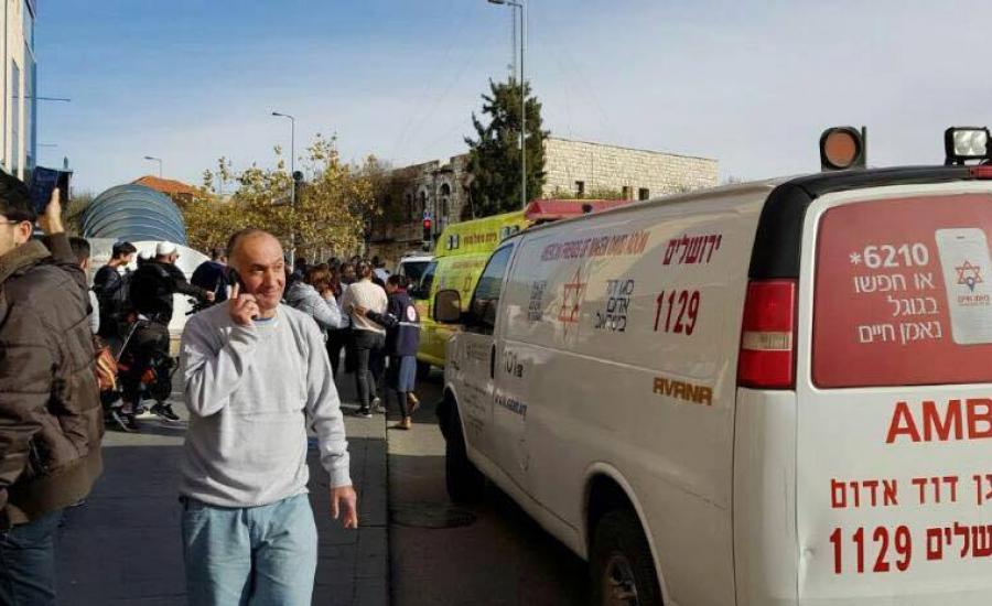 اصابة جندي اسرائيلي بجراح خطيرة بعملية طعن في القدس