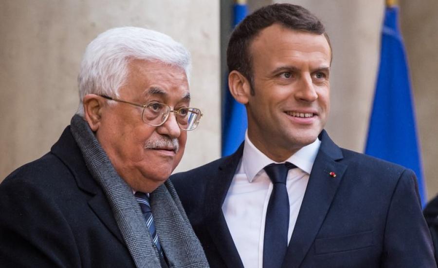 محمود عباس والرئيس الفرنسي 
