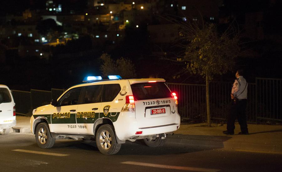 إصابة شاب بجروح خطيرة برصاص الشرطة الاسرائيلية 