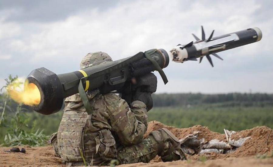 الولايات المتحدة توافق على تزويد أوكرانيا بأسلحة فتاكة