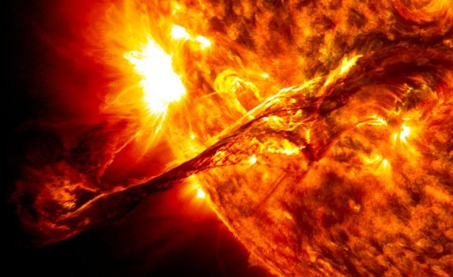 انفجارات في الشمس 