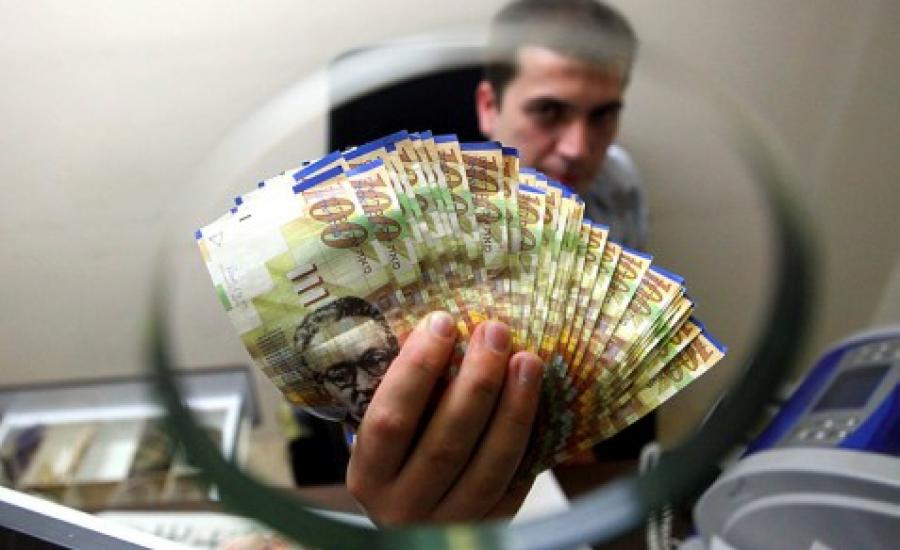 shekels-Close-up-of-Hundred-shekels-bills-in-Jerusalem-on-Nov-11-2010-.photo-by-Abir-Sultan-Flash-901