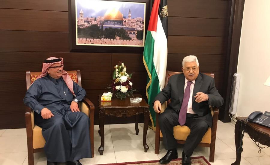 عباس والسفير القطري 