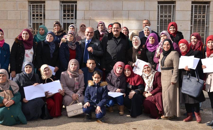 "التربية" تخرج 55 مربية أطفال من مديريتي رام الله وأريحا