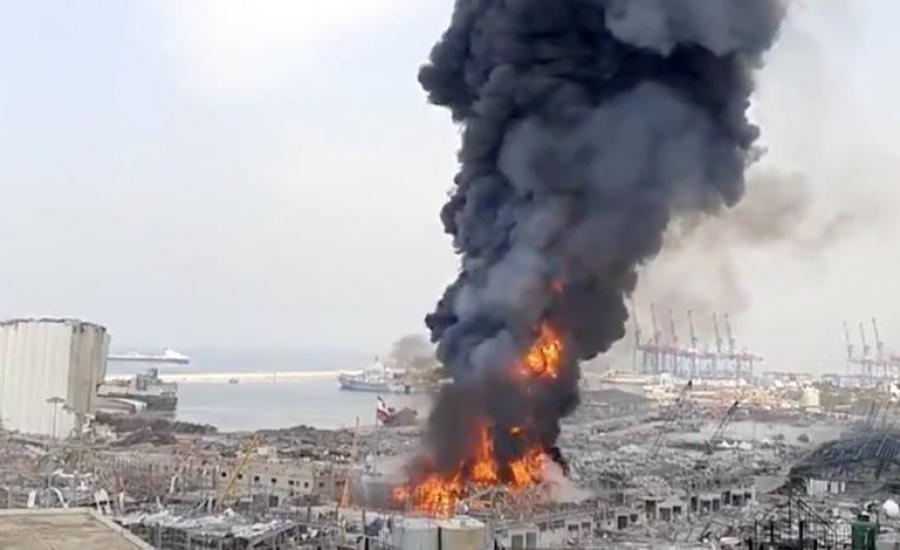حريق في مرفأ بيروت 