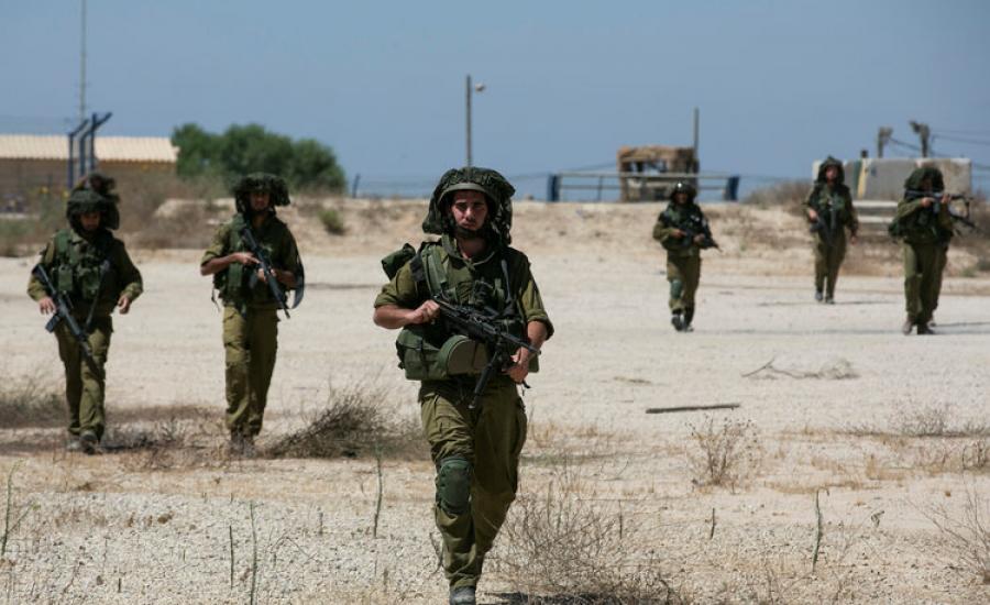 اعتقال جنود اسرائيليين سرقوا اموال من عمال فلسطينيين 