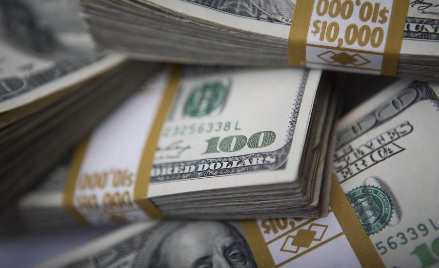 الدولار والدينار يواصلان الحفاظ على انخفاضهما