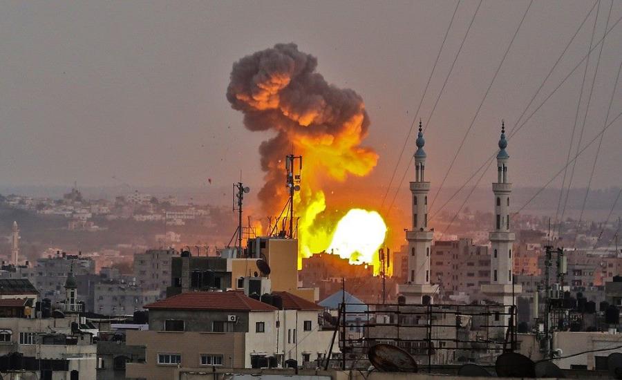 نتنياهو يأمر بتجديد الهجمات الجوية على قطاع غزة