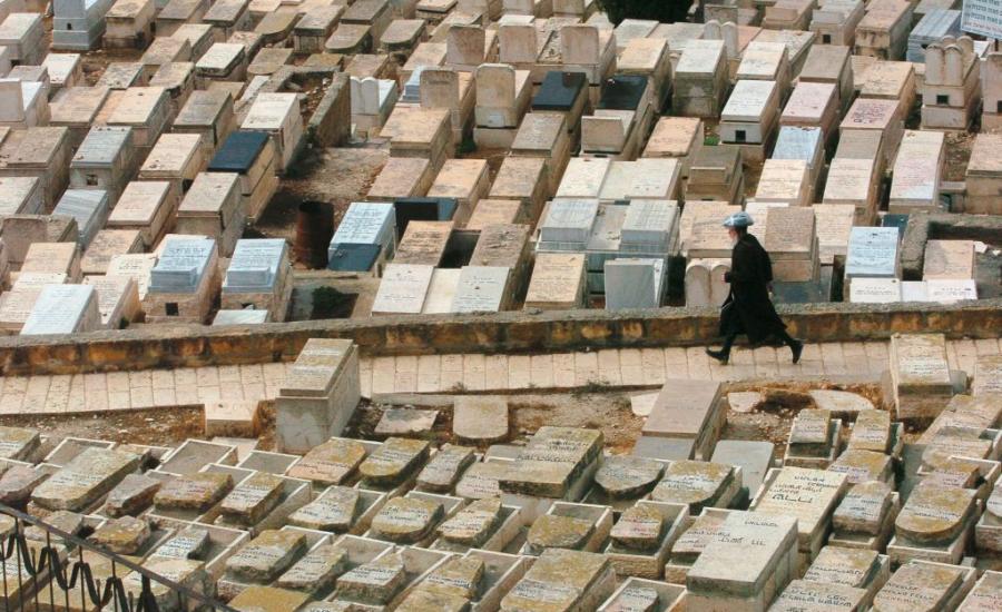 دفن  اليهود في انفاق أسفل القدس 