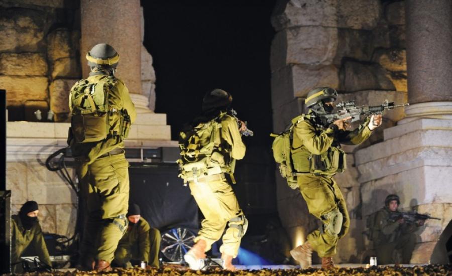قوة اسرائيلية تعتقل 3 شبان من بيتا 