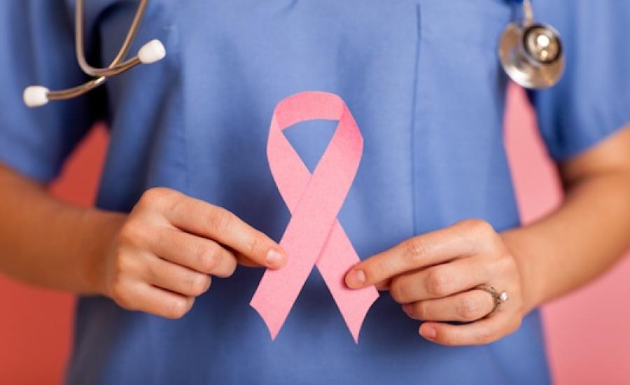 سرطان الثدي لدى النساء 