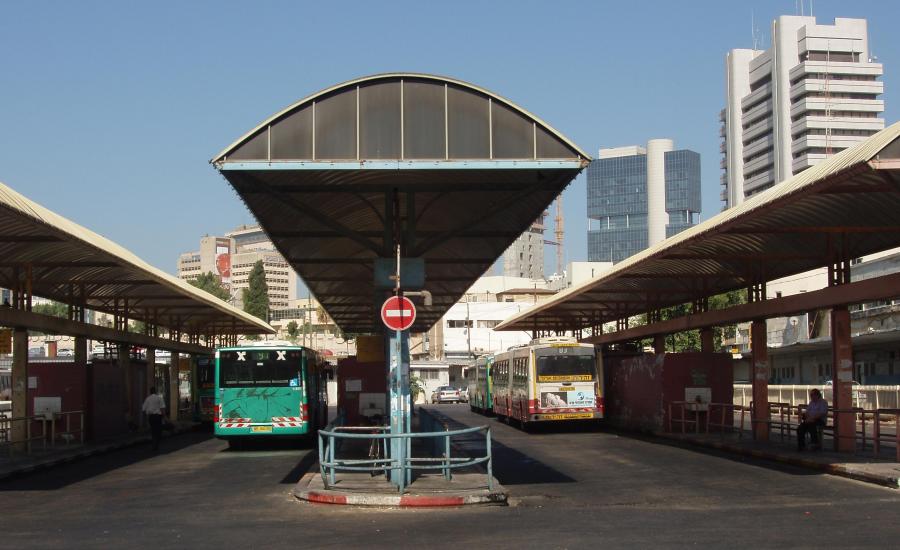الملامح العربية شبهة في المحطة المركزية بتل أبيب 