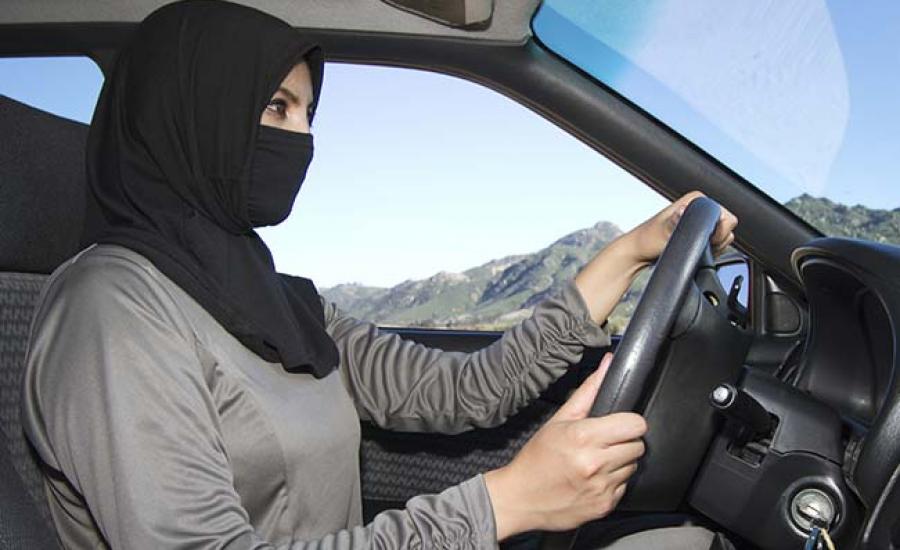 قيادة السيارات للمرأة في السعودية 
