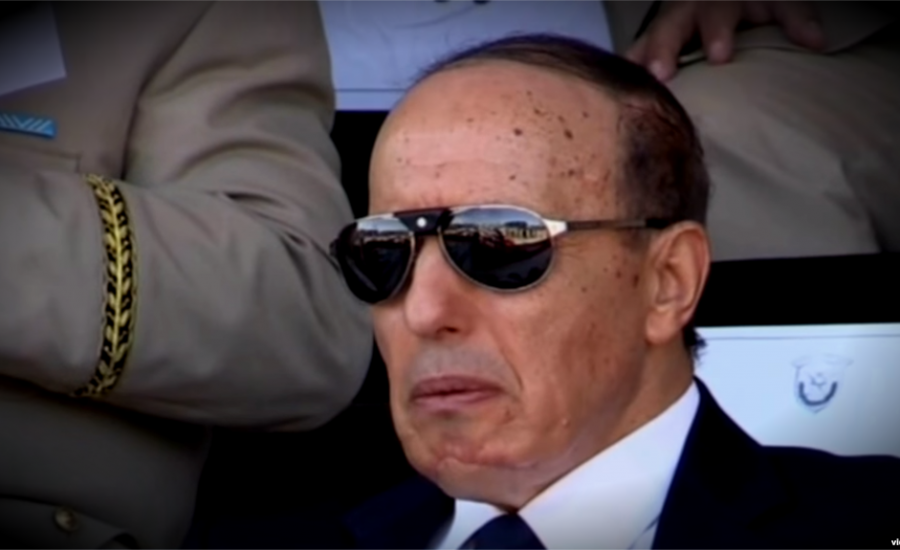 اقالة رئيس المخابرات الجزائرية 