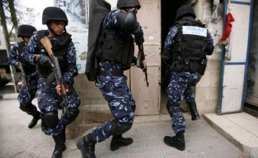 الأجهزة الأمنية تقبض على أحد الموقوفين الفارين من سجن أريحا