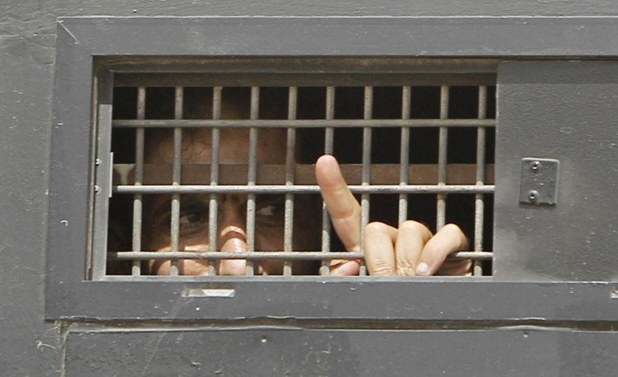 اسرى مضربين عن الطعام في سجون الاحتلال 
