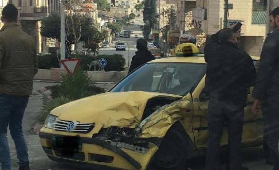 إصابة عدد من المواطنين بعد أن دهستهم شاحنة إسرائيلية في بيت جالا