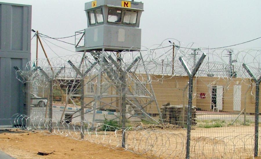 وحدات القمع الاسرائيلية تدمر مقتنيات الأسرى في سجن النقب 