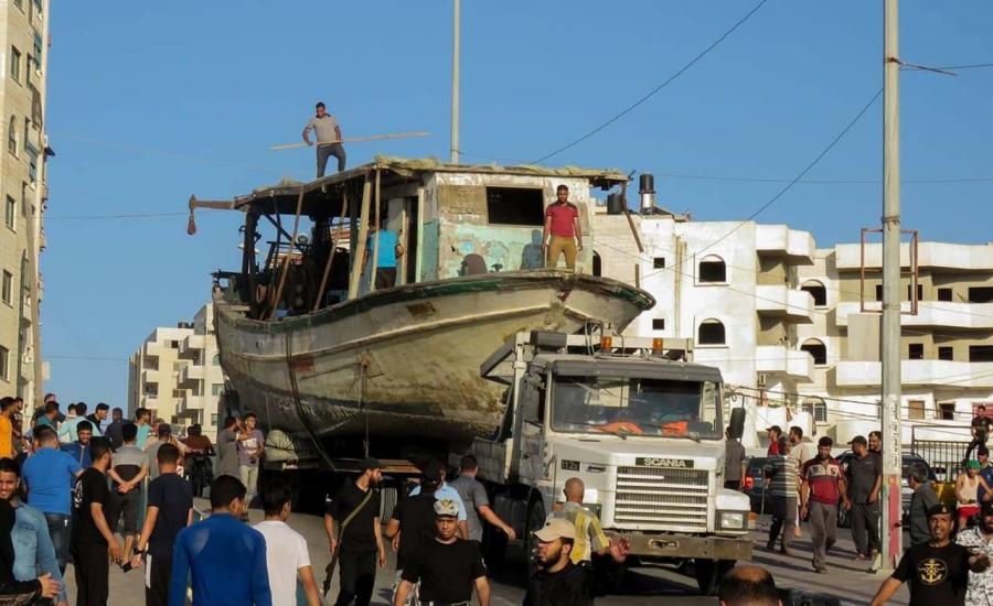 اعادة قوارب صيد الى غزة 