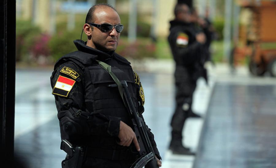 الداخلية المصرية: مقتل 10 إرهابيين خلال مداهمة أمنية لشقتين بالجيزة