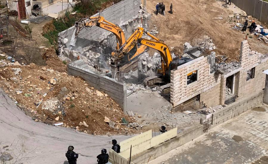 هدم منازل الفلسطينيين في مخيم شعفاط 