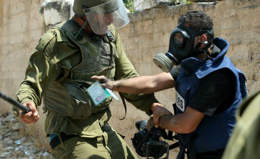 الانتهاكات الاسرائيلية بحق الصحفيين الفلسطينيين 