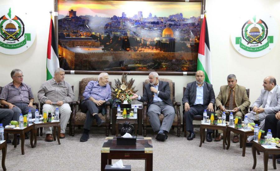 الفصائل في غزة والرئيس عباس 