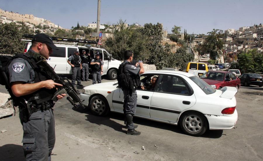 اعتقال فلسطينيين في حزما 