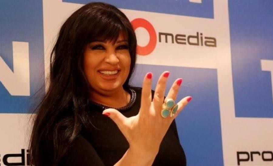 الراقصة والممثلة المصرية فيفي عبده مهددة بالسجن