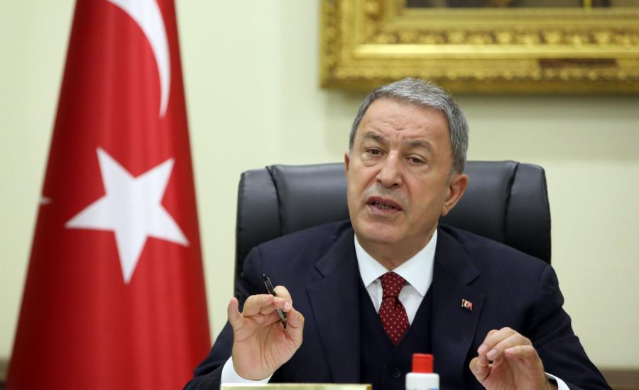 وزير الدفاع التركي والعثمانيين الجدد 