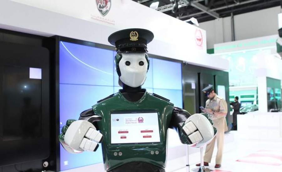 الشرطي الآلي في دبي 