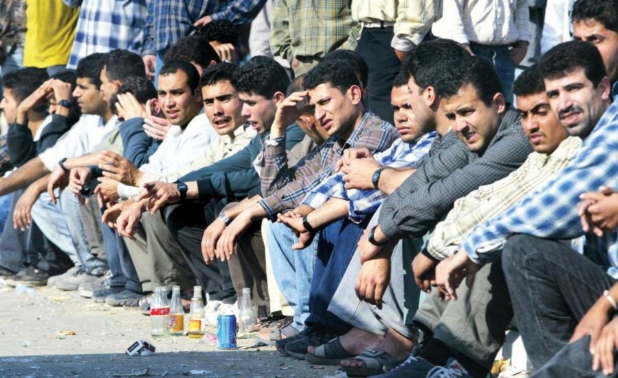 ثلث شباب غزة يرغبون بالهجرة إلى الخارج