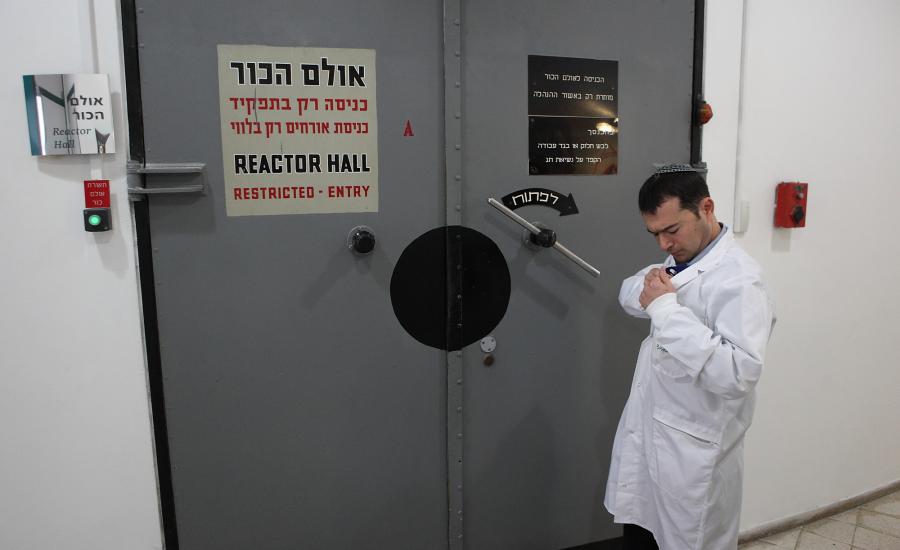 الحكومة الاسرائيلية ستتخذ تدابير طارئة لإلزام موظفي مفاعل ديمونا لإنهاء إضرابهم