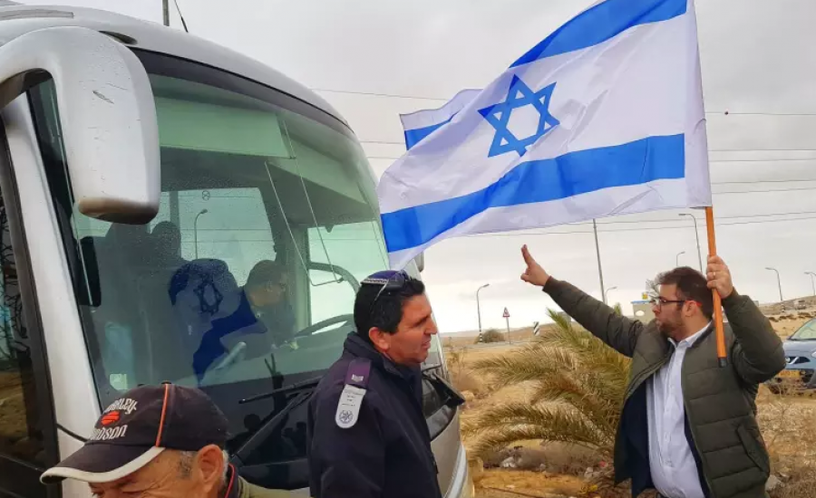 نادي الأسير: الهجوم المتطرف على حافلات الأسرى تم بتوجيه الحكومة الاسرائيلية