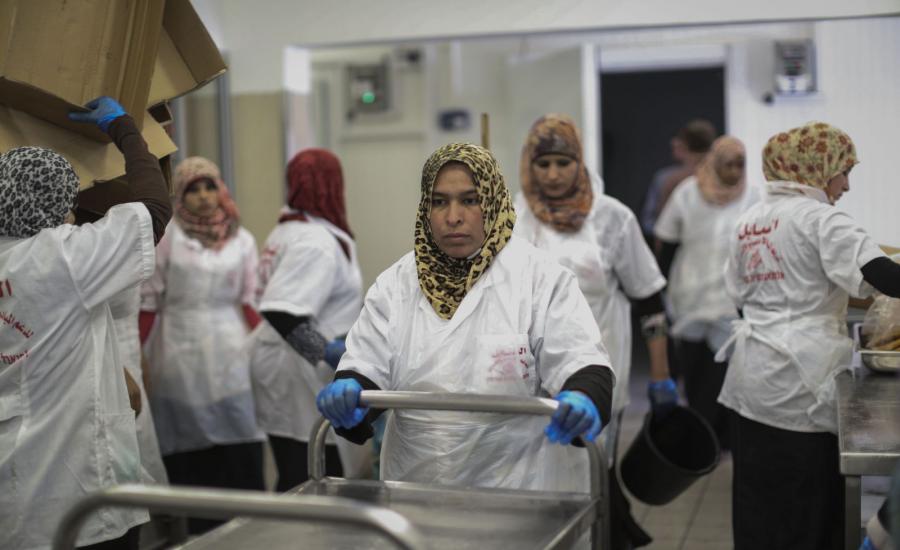 عمل النساء الفلسطينيات 