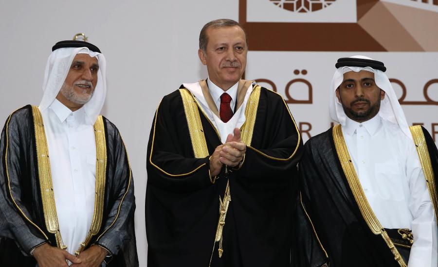 اردوغان والتواجد العسكري في قطر 