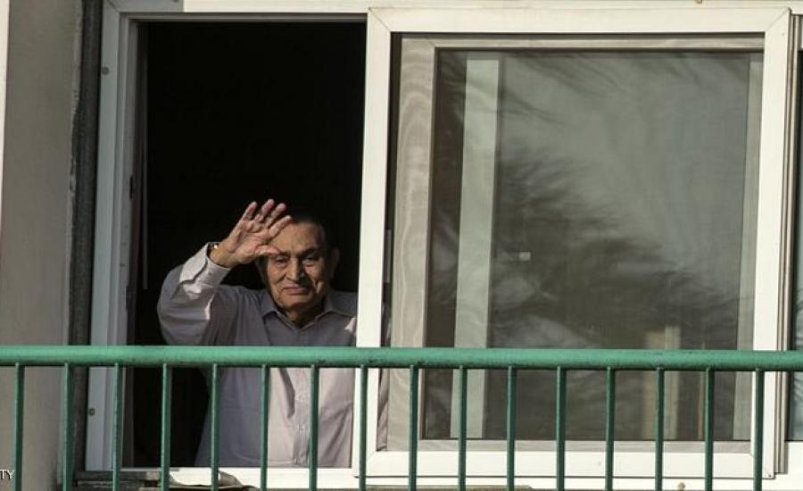محكمة مصرية تقرر إعادة التحقيق مع مبارك