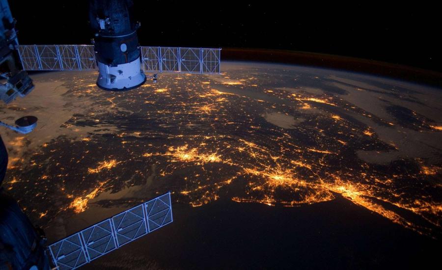 38271_earth_night_earth_view_from_iss