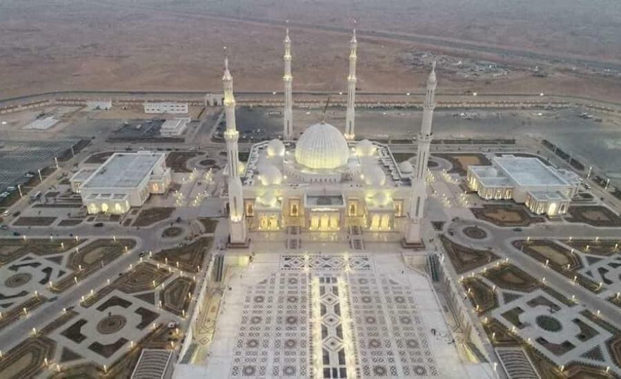 بناء اكبر مسجد وكتدرائية في الشرق الأوسط 