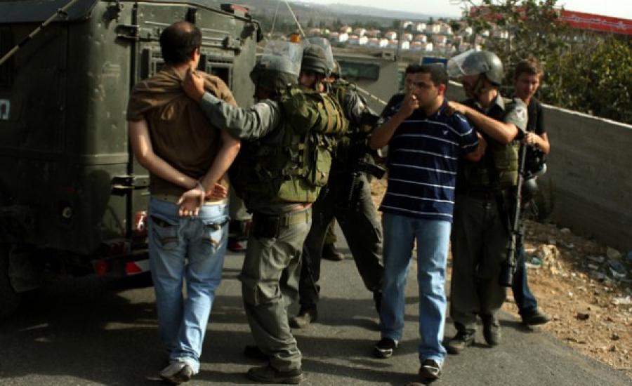 الاحتلال يعتقل مواطنين من عزون شرق قلقيلية