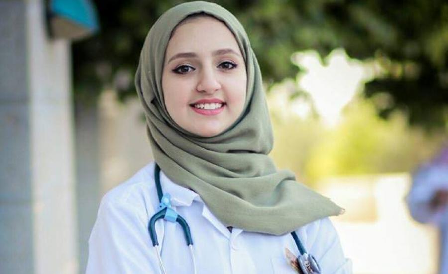 ملاك دقروق اصغر طبيبة في فلسطين 