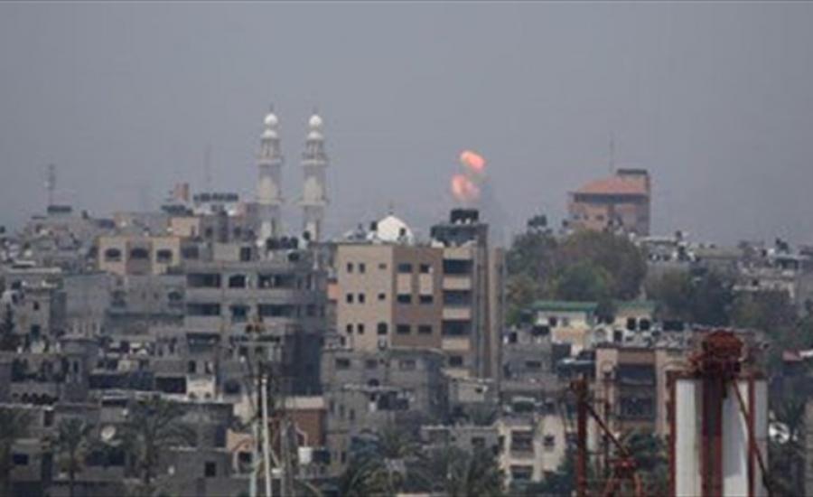 طائرة اسرائيلية تقصف هدفا في غزة 