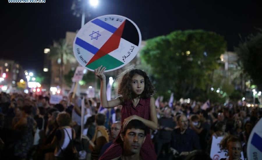 أكثر من 35 الف متظاهر يهودي في تل ابيب يطالبون بحل الدولتين