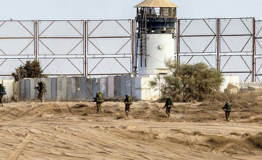 جيش الاحتلال يعلن تفجير عبوة ناسفة ضخمة قرب السياج الفاصل مع غزة