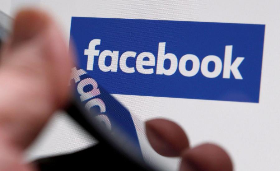 فيسبوك تحذف عشرات الآلاف من الحسابات الوهمية