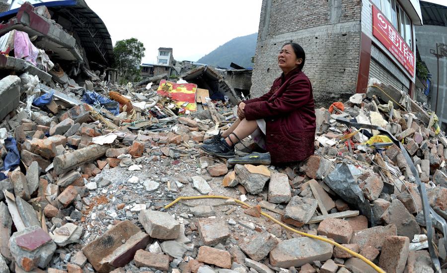 زلزال يضرب اندونيسيا   